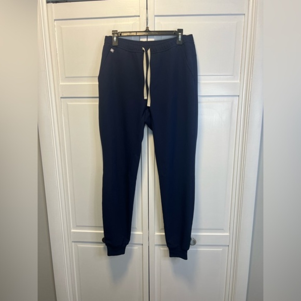 Figs Men's Tansen Jogger Scrub Pants Size Men’s Medium Color Blue